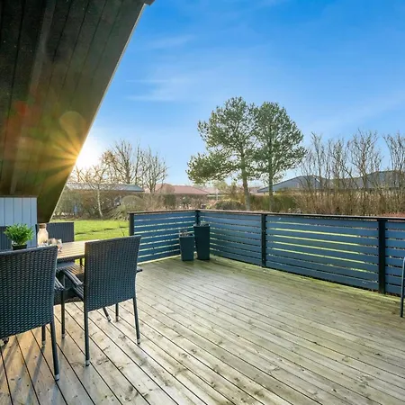 Tjana - 6km From The Sea By Interhome