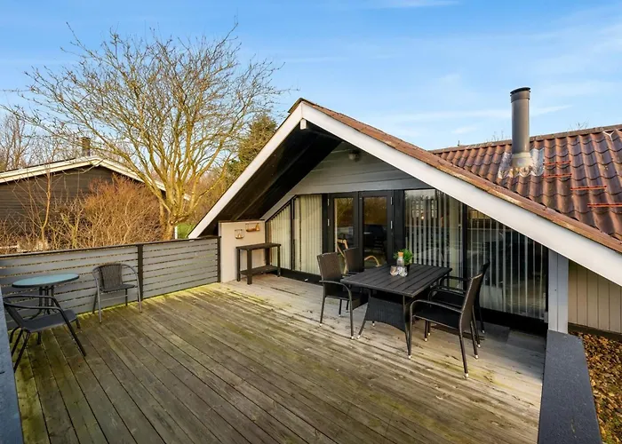 Tjana - 6km From The Sea By Interhome *