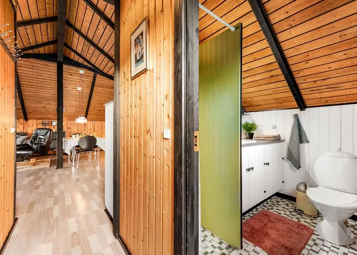 Tjana - 6km From The Sea By Interhome *