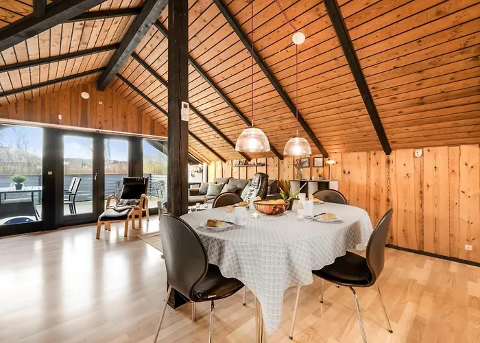 Tjana - 6km From The Sea By Interhome *